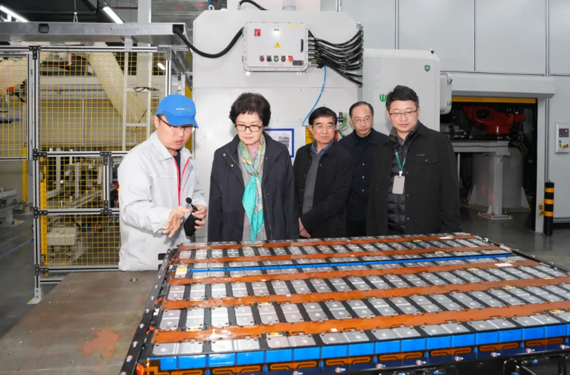 深入一线宣贯调研 程丽华赴重庆两江新区宣讲市委六届八次全会精神并开展技术交流